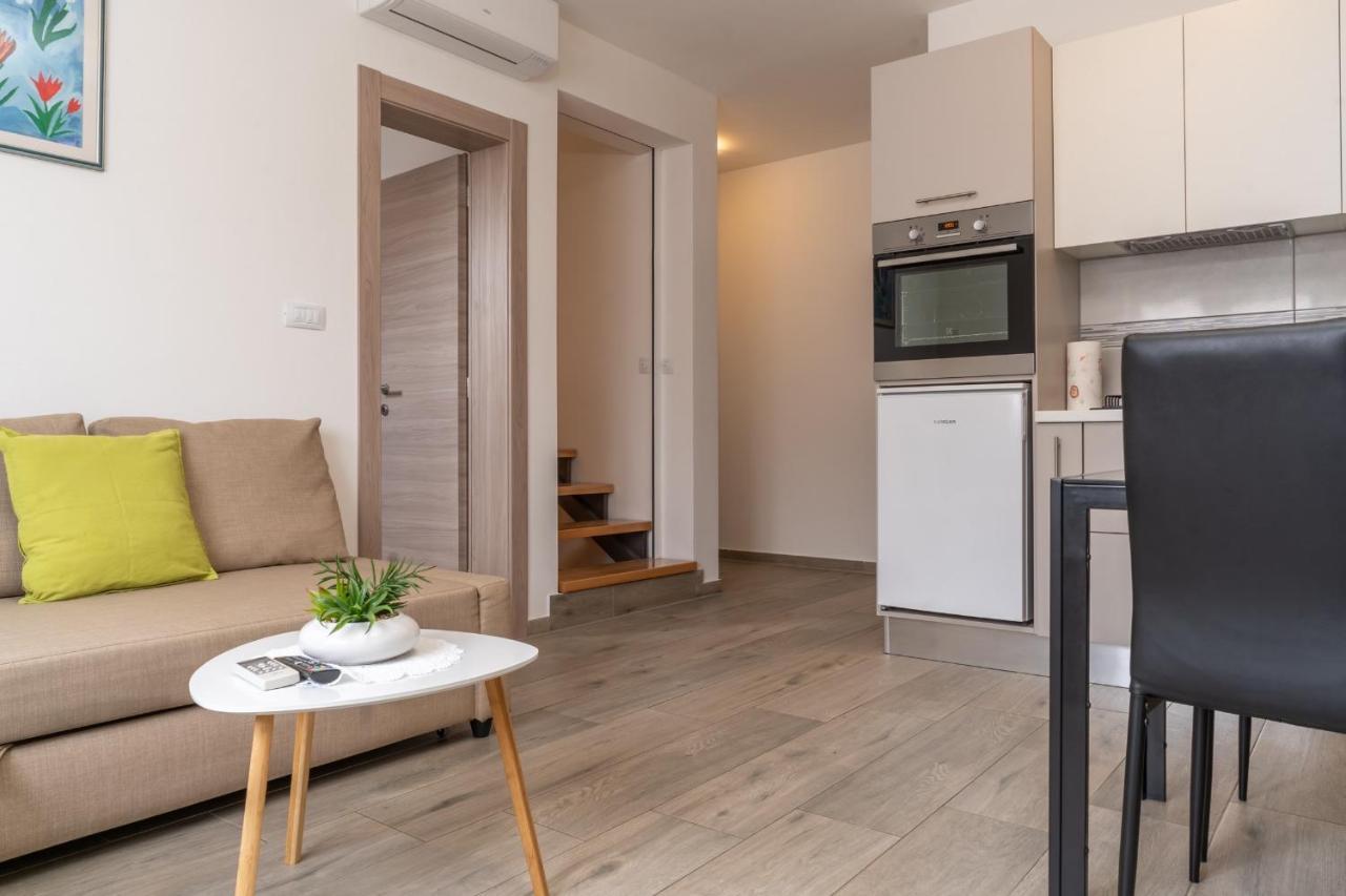 Tomi Appartement Pula Buitenkant foto